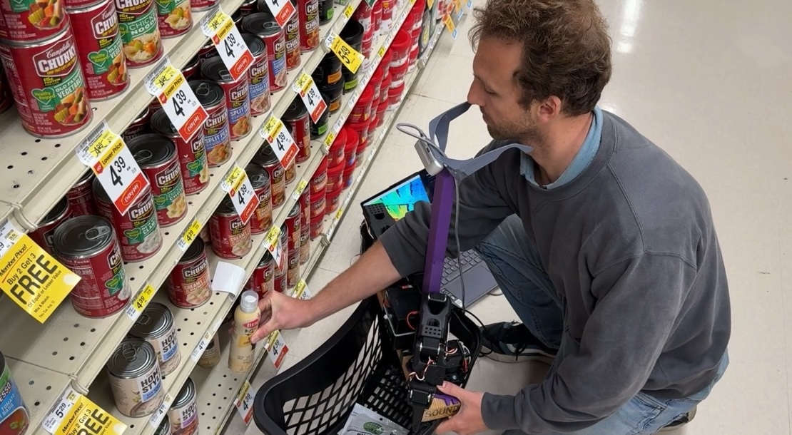In-the-wild: operator reaching for shelf items
